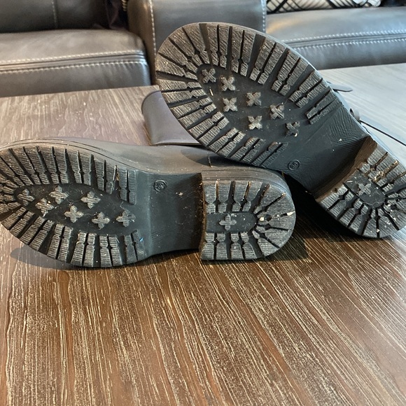 B2 ladies rubber boots in size 36. Fully lined with felt inserts. - Picture 7 of 13